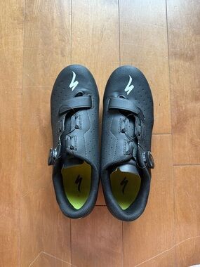 Specialized Black Road Cycling Shoes with Yellow Insoles and Boa Dial